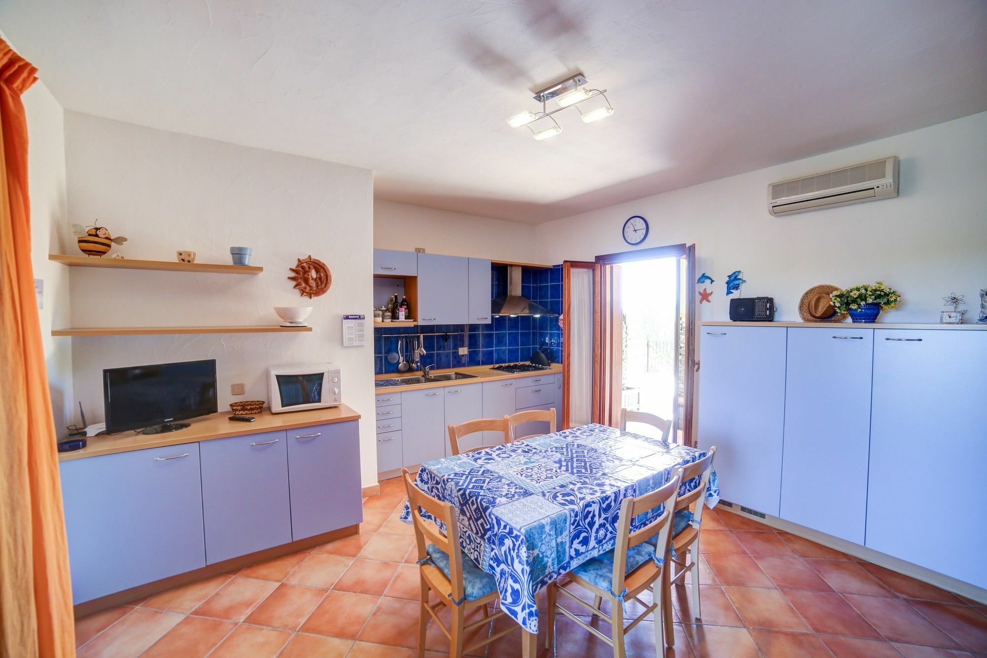 Delia Apartments San Teodoro  Exterior photo
